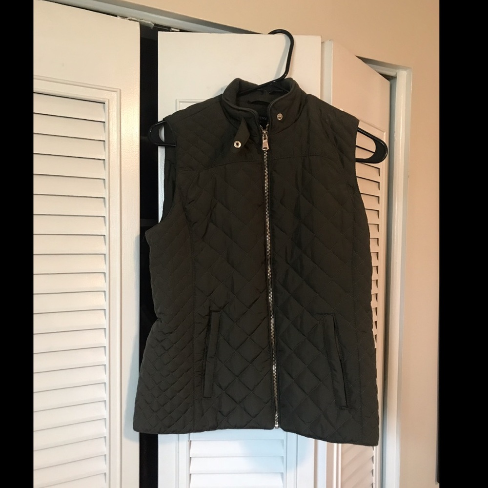 Olive fitted vest